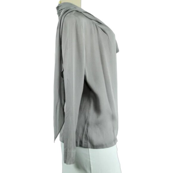 Escada Wrap-Around Blouse Worn by Greenleaf character Lady Mae (Lynn Whitfield) - Picture 4 of 4